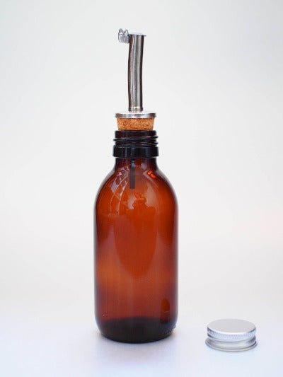 Amber glass bottle and accessories