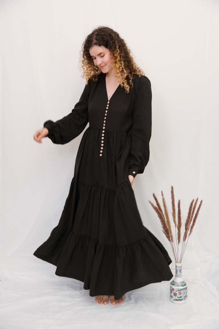 sustainable maxi dress - black