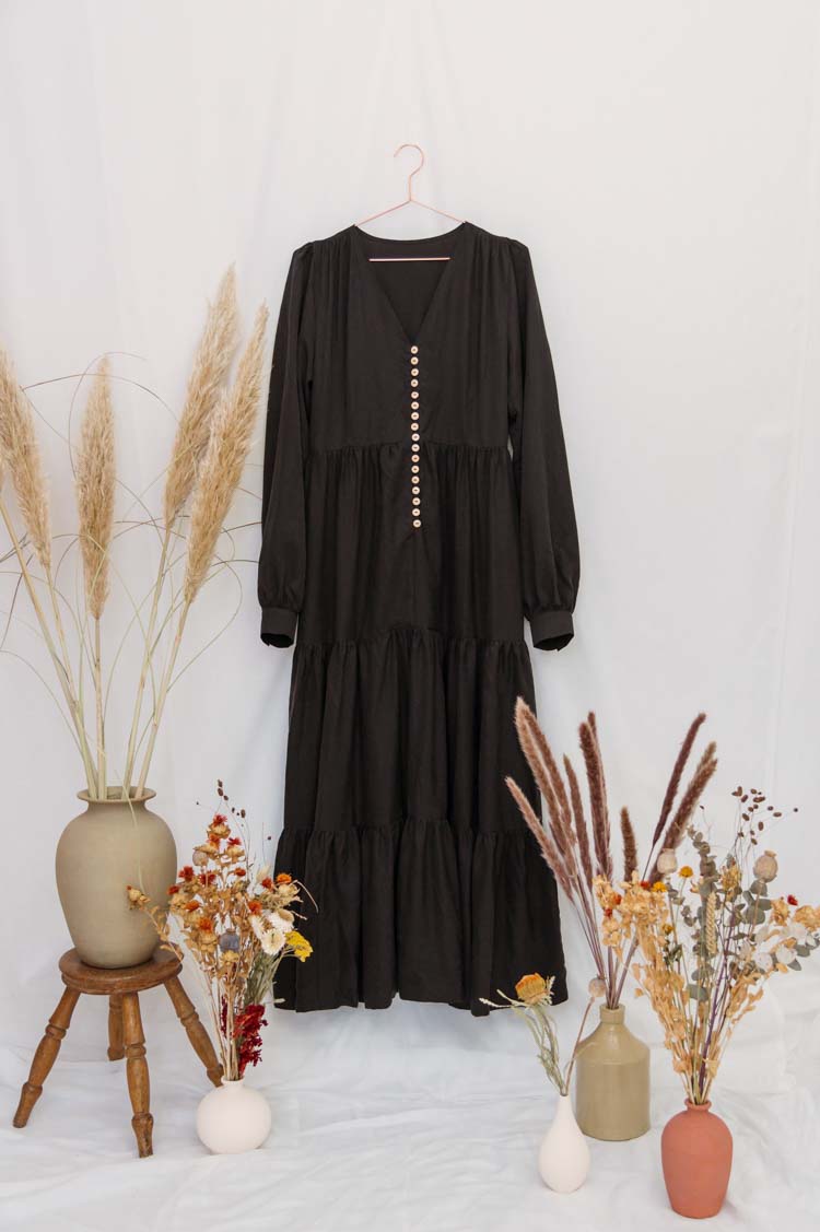sustainable maxi dress - black