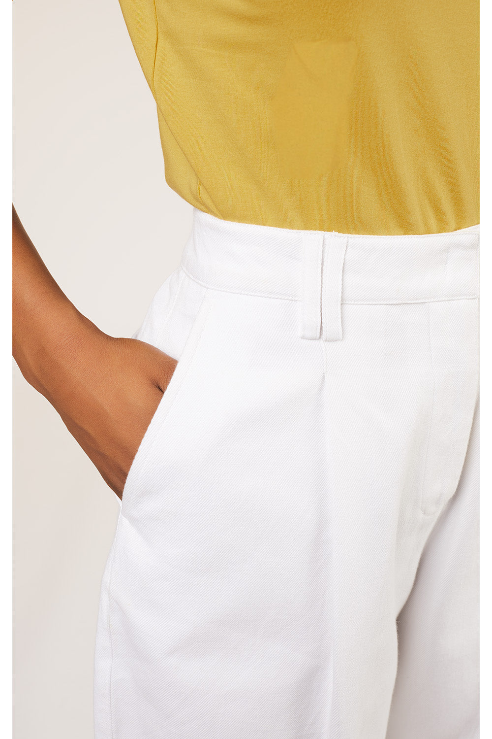 Polly Shorts in White