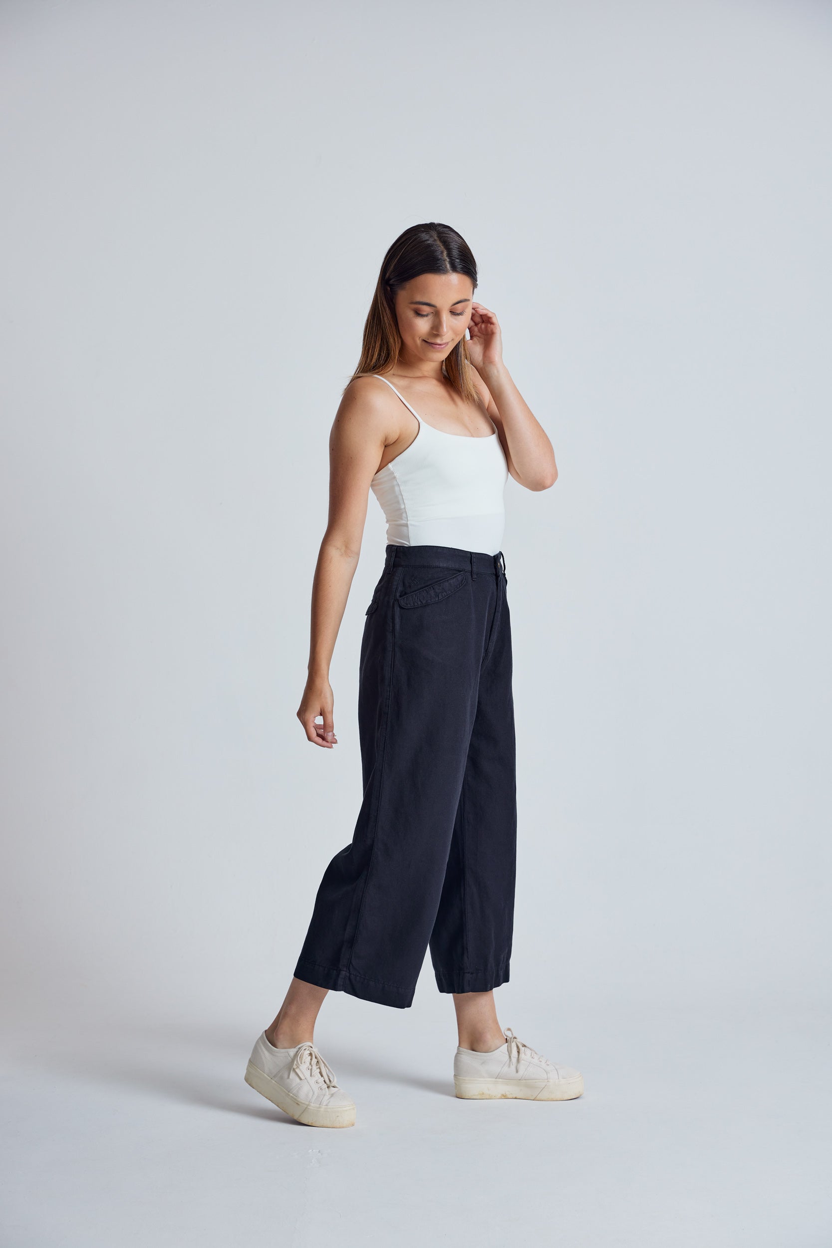 Black Betty Wide Leg Cropped Pant GOTS Certified Organic Cotton and Linen