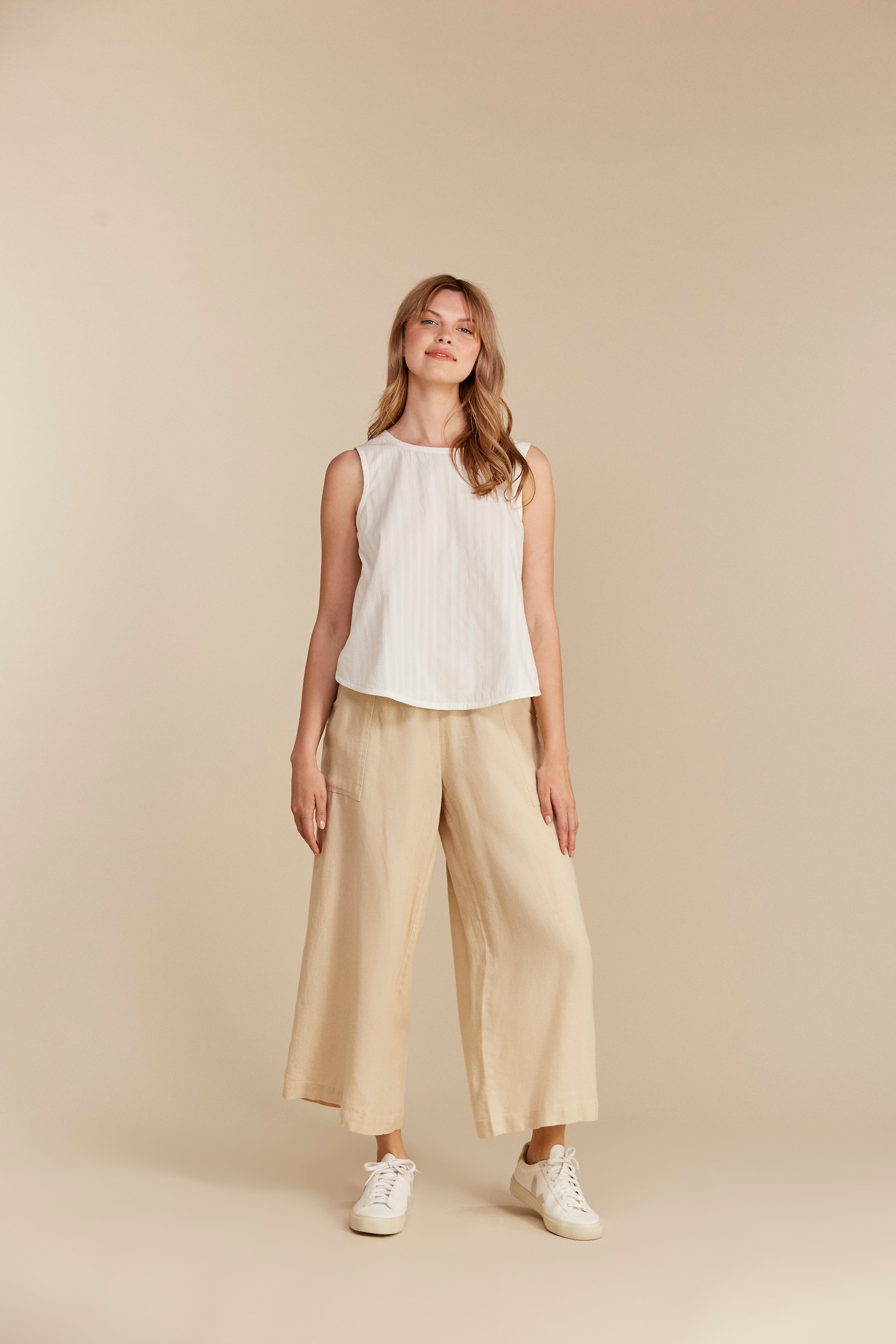 Giana Linen Trousers in Sand