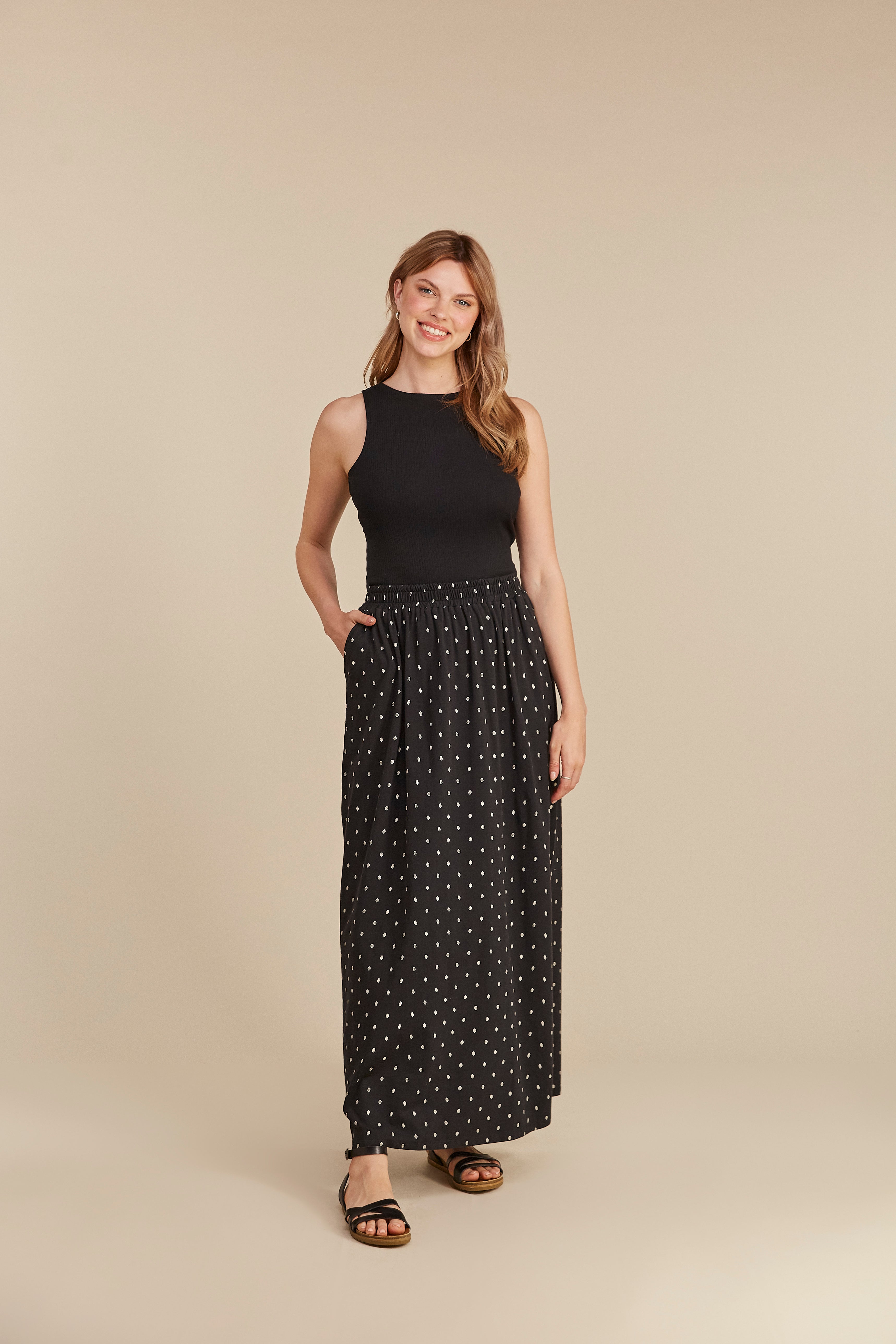 Lyana Ribbed Vest in Black